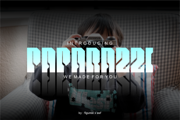 Paparazzi: A Bold Display Font for Striking Web Design